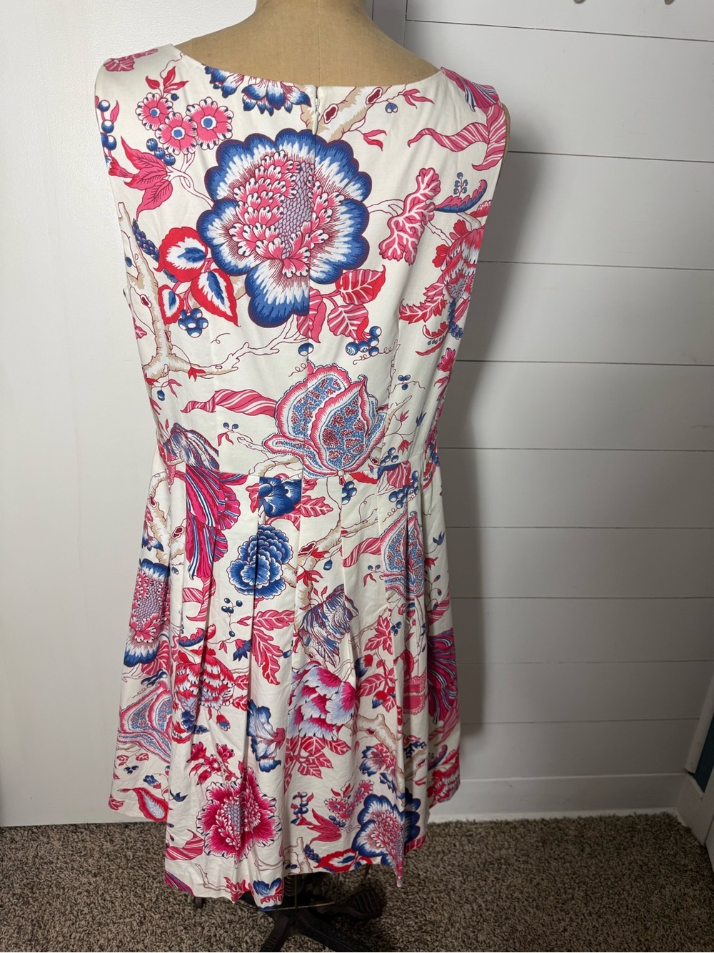 Talbots Floral Fit-and-Flare Sleeveless Dress in Pink & Blue - Picture 3 of 7
